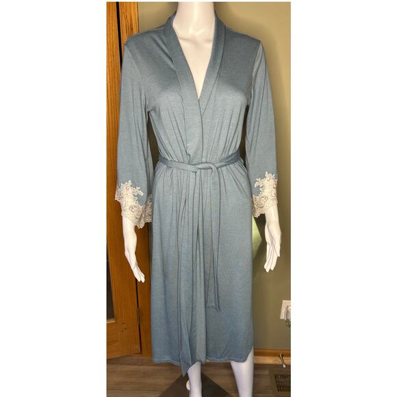Natori Soft Luxe Shangra-La Tencel Robe Blue Belted Lace Trim Sleeves Sz Small - Picture 2 of 16